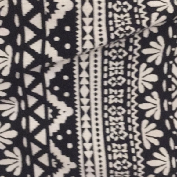 Patterned romper - Picture 2 of 4